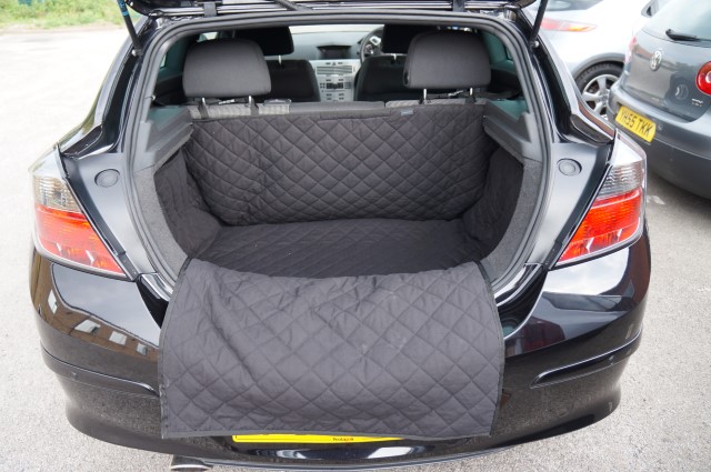 Vauxhall Astra J 2010 - 2015 (Hatchback) Fully Tailored Boot Liner